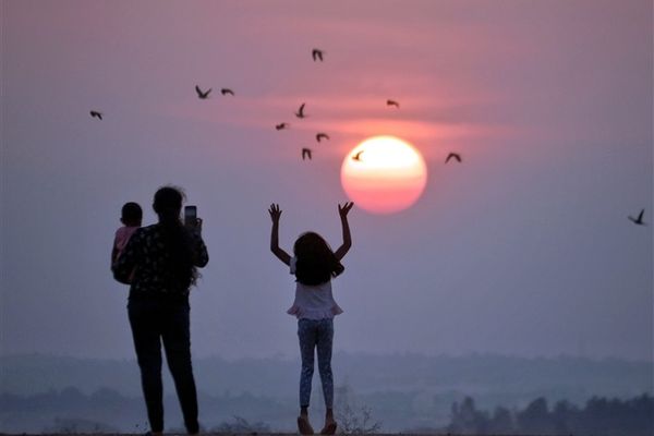 Captivating Colors: Explore 10 Iconic Sunset Views Across India