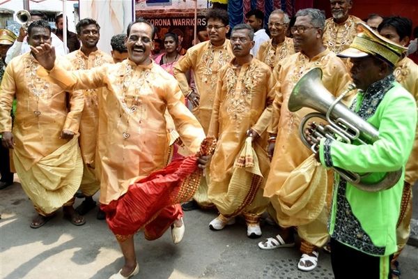 Pics: Jomai Shashti, a joyful and celebratory occasion of  Bengali culture