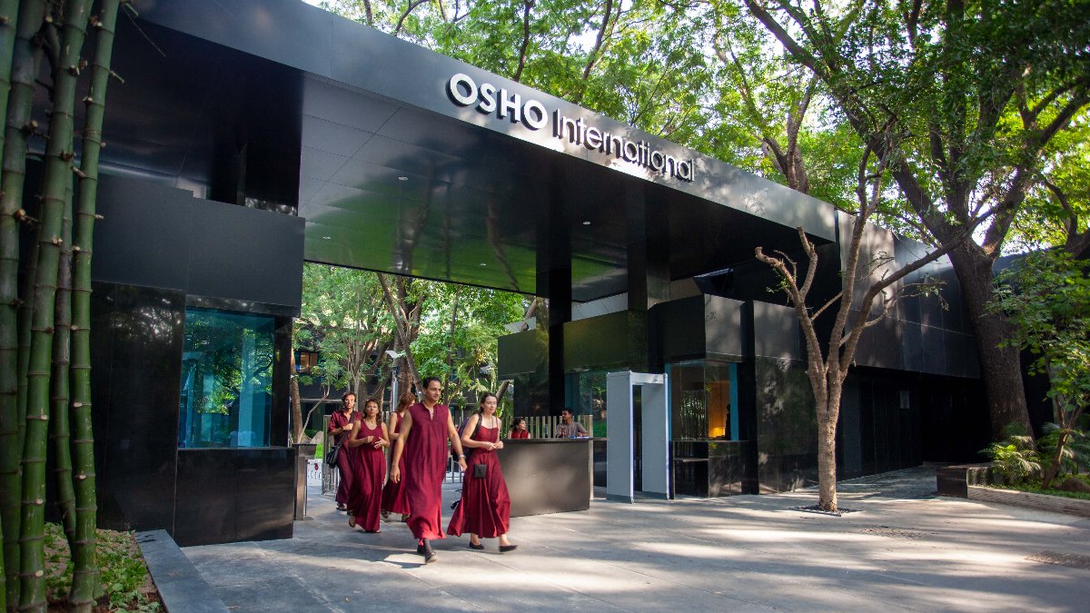 Osho Ashram  Entry Fee & Timings