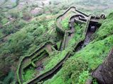 Lonavala – A Popular Tourist Spot in Maharashtra