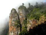 Visit the Tall Pillar Rocks at Kodaikanal!