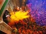 7 Reasons Why One Must Visit Varanasi