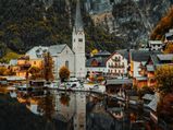  Visit the Picturesque Town of Hallstatt: Austria 