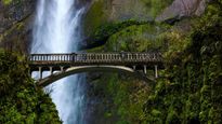 Multnomah Falls: Nature's Majestic Cascade in Oregon