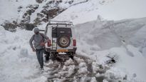 Yellow Alert Issued in Himachal Pradesh for Snowfall, 104 Roads Got Blocked