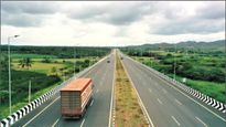 New 6-Lane Highway Promises Faster Mumbai-Bengaluru Journeys; Nitin Gadkari Calls It a 'Lifeline