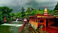 Kondeshwara Temple Waterfall: A Monsoon Lover’s Paradise in Maharashtra