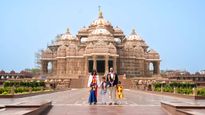JD Vance’s Family Visits Two Famous Indian Gems: Akshardham and Rambagh Palace