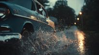 Heavy Rain Lashes Kerala: Red Alert in Ernakulam, Idukki & Thrissur; Car Plunges into Drain in Kochi