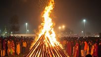 Top 5 Places to Visit for Lohri Celebration in Punjab and Delhi for Traditional Bonfires and Dhol
