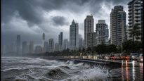 Mumbai Orange Alert: Heavy Rain and High Tide Risk Disrupts City Travel Today