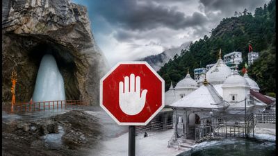 भारी बारिश से अमरनाथ-वैष्णो देवी यात्रा पर ब्रेक, फंसे यात्रियों के लिए प्रशासन की बड़ी एडवाइजरी