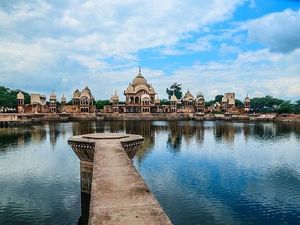 ಜೈಪುರದಿಂದ ಶ್ರೀಕೃಷ್ಣನ ನಗರ ಮಥುರಾಗೆ ಒಂದು ಪ್ರಯಾಣ