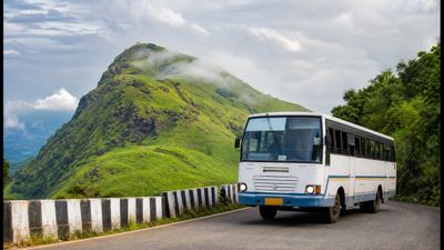 കണ്ണൂർ കെഎസ്ആർടിസി ബജറ്റ് ടൂർ: റാണിപുരം-ബേക്കൽ യാത്രയ്ക്ക് തയ്യാറാണോ? സീറ്റുകൾ വേഗത്തിൽ തീരുന്നു! കണ്ണൂർ കെഎസ്ആർടിസി ബജറ്റ് ടൂർ: റാണിപുരം-ബേക്കൽ യാത്രയ്ക്ക് തയ്യാറാണോ? സീറ്റുകൾ വേഗത്തിൽ തീരുന്നു!