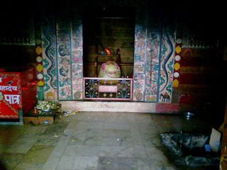 Bijli Mahadev Mandir Unique Shiva Temple