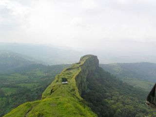 Lonavala Travel Guide A Cool Summer Vacation