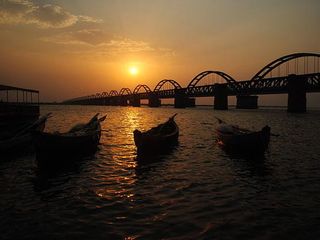 Most Popular Bridges Of India 000411 Pg