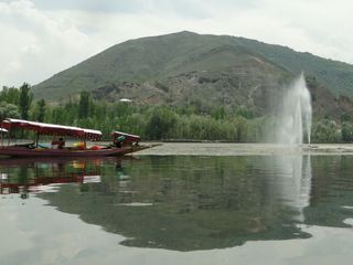 Manasbal Lake In Kashmir Hindi