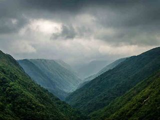 Places Visit Mawsynram Hindi