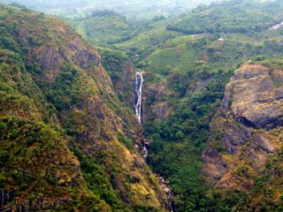 Waterfalls In Tamilnadu Hindi