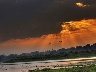 Amazing Places Visit A College Reunion Hindi