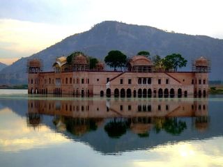 Famous Indian Monuments Where Bollywood Films Have Been S