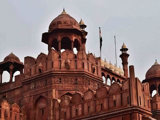 Adopt Heritage Red Fort Goes Dalmia Tajmahal Itc Hindi