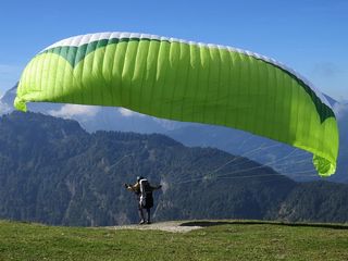 Best Paragliding Destination In India Hindi