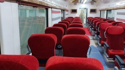 Mumbai Pune Rail Route Introduces Vistadome Coach On Pragati Express