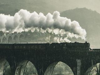 The First Ac Train Frontier Mail Know About All Details In Hindi