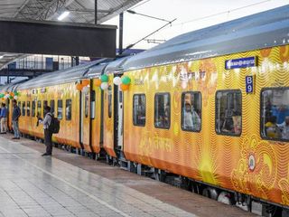 More Than 8000 Complaints In 9 Month Against Irctc Food In Rajdhani Express Duronto