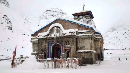 Snow Falling In Badrinath Kedarnath Whole Country Is Heating Up