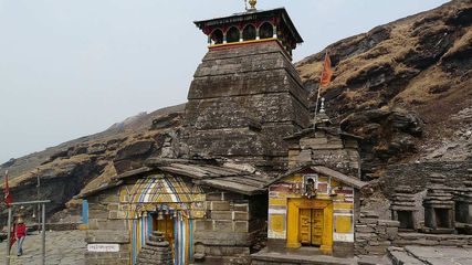 The World S Tallest Temple Tungnath Is Leaning