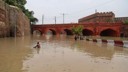 Delhi Troubled By Flood Do This Work While Leaving Home