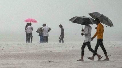 Cyclone Tej Alert In Mumbai Imd Warns Of Cyclonic Storm In Arabian Sea Know When It Expected To Hit