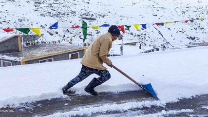 Manali Leh Road Closed Due To Heavy Snowfall Know When Can This Route Open