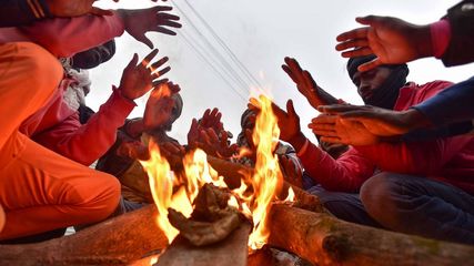 Weather Update Cold Wave Will Continue In Bihar Uttar Pradesh Patna Lucknow Imd Issued Rain Forecast