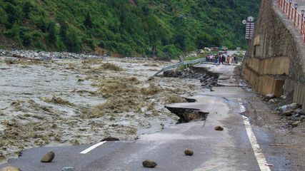 Himachal Pradesh Time Line Of Horrific Events In Kullu Shimla Mandi Night Of Cloud Bursts Floods