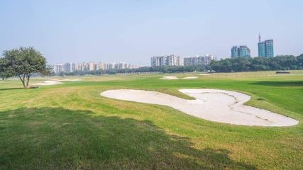 Delhi Countrys Largest Golf Course Know Its Size Cost Of Construction And Details