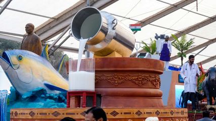 Republic Day Parade Delhi List Of 16 States And 10 Ministries Tableaus Seen On Kartavya Path