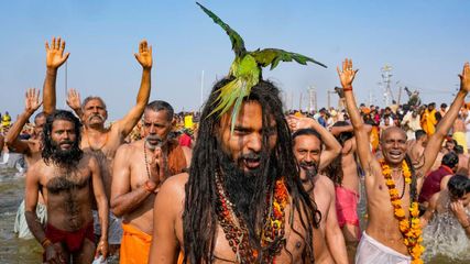 Maha Kumbh 2025 Vadodara Surat Rajkot To Prayagraj Volvo Ac Bus Service Know Fare How To Book