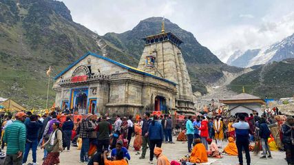 Uttarakhand Char Dham Yatra No Entry For Reels Makers Youtubers No Vip Darshan In 1st Month