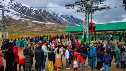Pahalgam Attack Kashmir 48 Tourist Places Temporarily Closed What Open What Closed Complete List