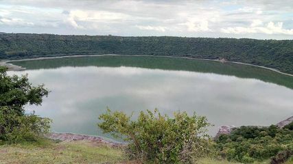 Maharashtra Lonar Lake Bowl Of Mystery Magnetic Sand Water Is Saltier Than Sea