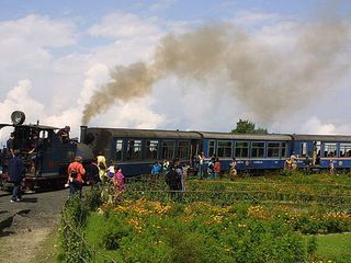 Travel to the Hilly Destination of Darjeeling