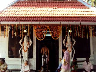Navratri Utsav: Emoor Bhagavathy Temple in Kerala