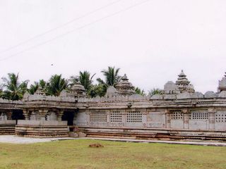 Panchalingeshwara temple in Mandya - The surviving Hoysala Panchakuta architectural wonder!