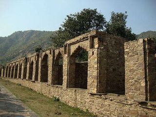 Know About The Legally Haunted Place Of India: Bhangarh Fort