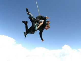 Top Places in India for Skydiving