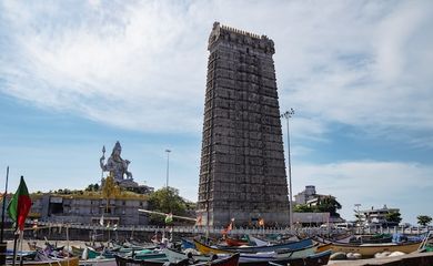 Why Karnataka is called as the ‘Land of Sunshine’?